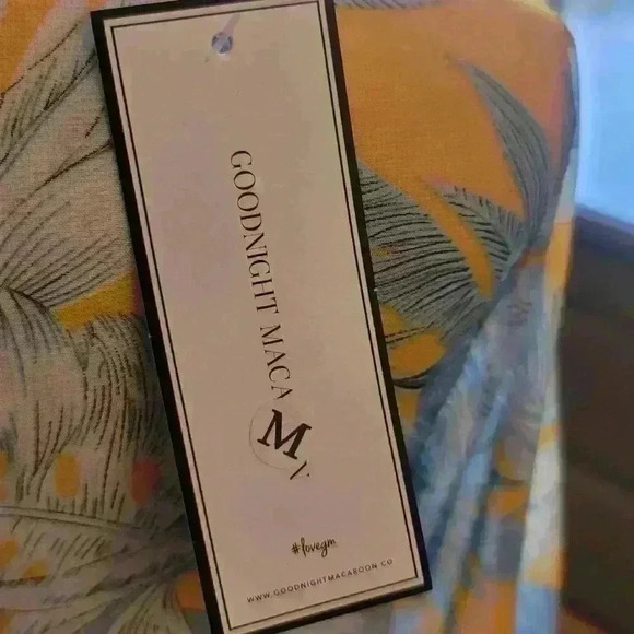 Goodnight Macaroon Wrap Top - Picture 6 of 8